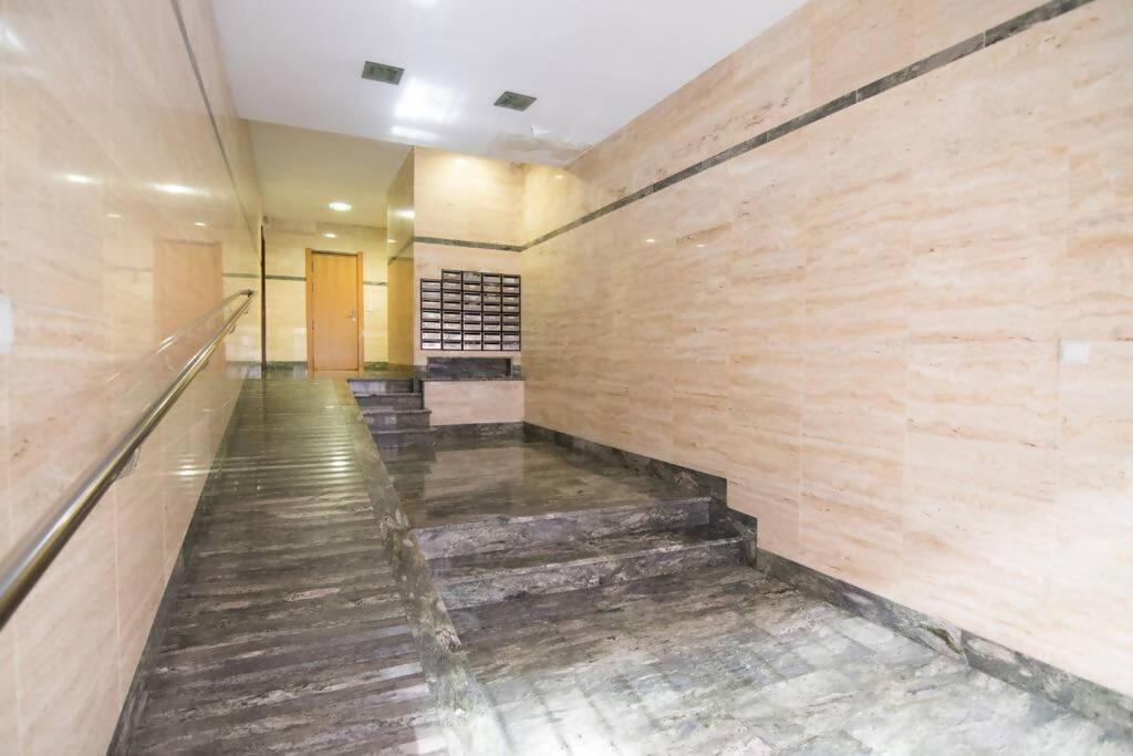 Amplio Y Moderno Apartamento En El Centro Granada Ngoại thất bức ảnh